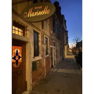 https://alloggi-marinella-venice.hotelinveneto.com
